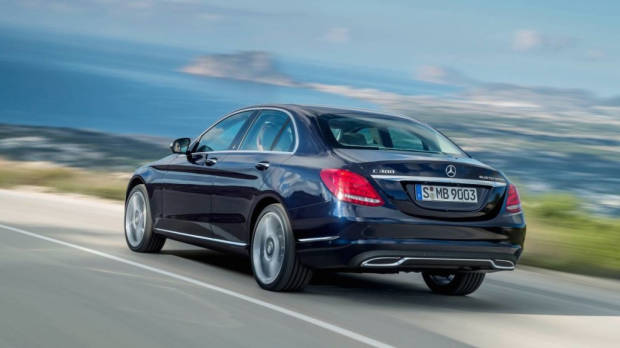 14/Mercedes-Benz/C-Class/C300 BlueTEC Hybrid/Press/R34