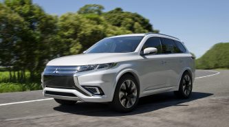 Mitsubishi previews Outlander refresh, emphasises electric future