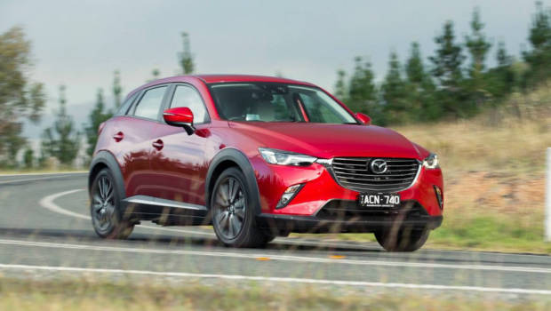 15/Mazda/CX-3/Akari