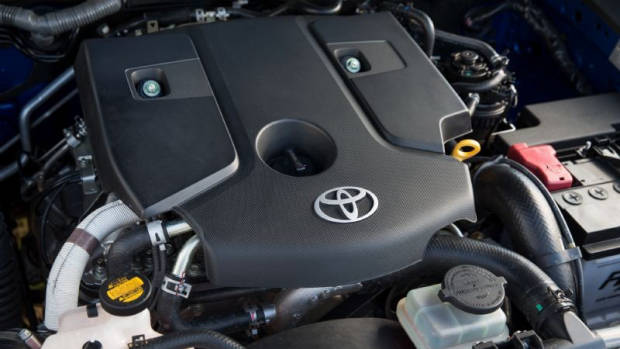 Chasing Cars – 2015 Toyota HiLux Ute