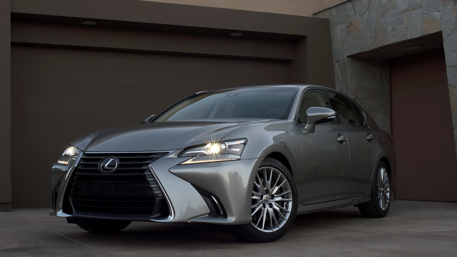 Lexus GS Review