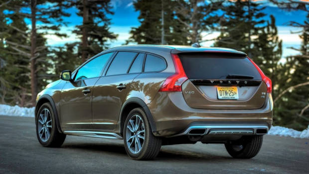 2016 Volvo V60 Cross Country