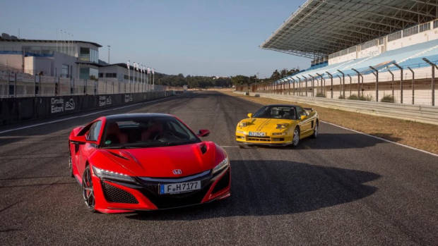 Old versus New Honda NSX - Chasing Cars
