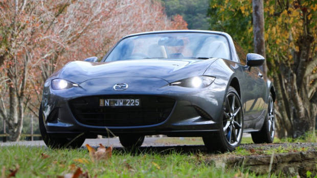 2016 Mazda MX-5 Review – Chasing Cars