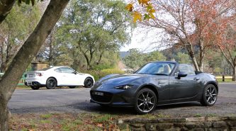 2016 Toyota 86 vs 2016 Mazda MX-5 Battle