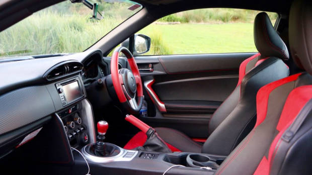 2016 Toyota 86 Review – Chasing Cars