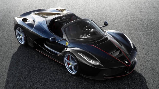 2017 Ferrari LaFerrari Aperta - Chasing Cars