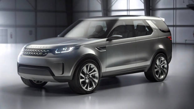 2017 Land Rover Discovery Concept - Chasing Cars