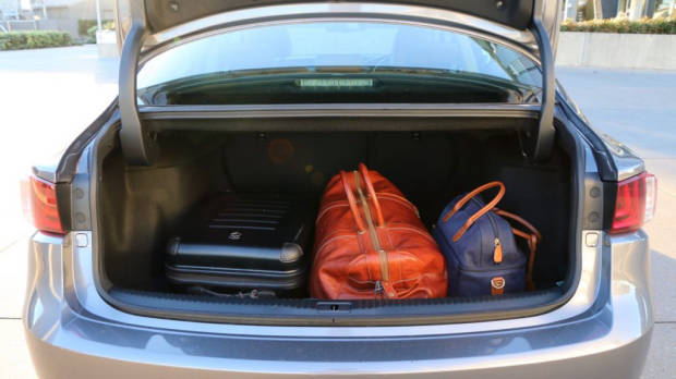 Lexus IS 200t Review - Chasing Cars