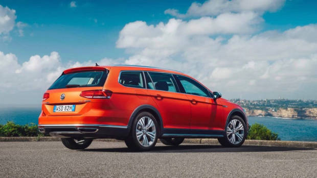 Volkswagen Passat Alltrack - Chasing Cars