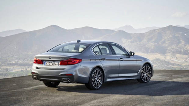 A 2017 BMW 5 Series with M Sport Package – Chasing Cars