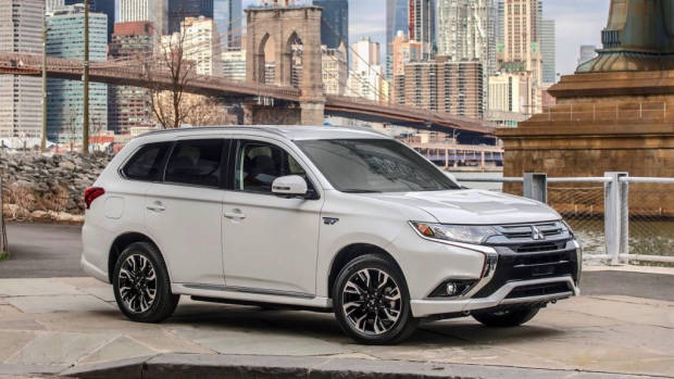 2017 Mitsubishi Outlander PHEV in New York