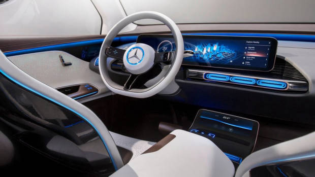 2019 Mercedes-Benz Generation EQ – Chasing Cars