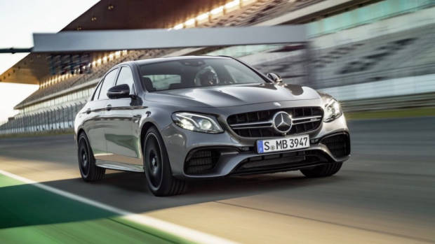 2017 Mercedes-AMG E63 S racetrack – Chasing Cars