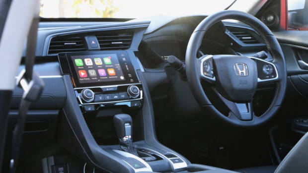 2017 Honda Civic VTi-LX interior