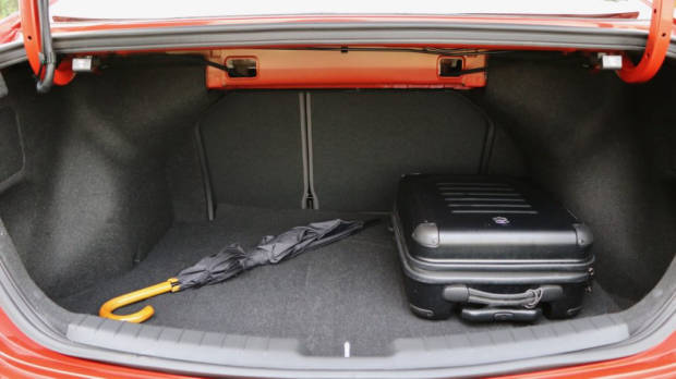 2017 Hyundai Elantra boot space