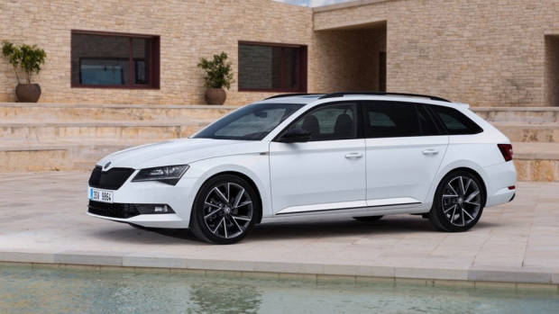 2017 Skoda Superb Sportline Wagon Australia – Chasing Cars