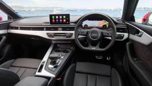 2017 Audi A5 interior dashboard