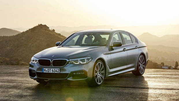 2017 BMW 5 Series grey front