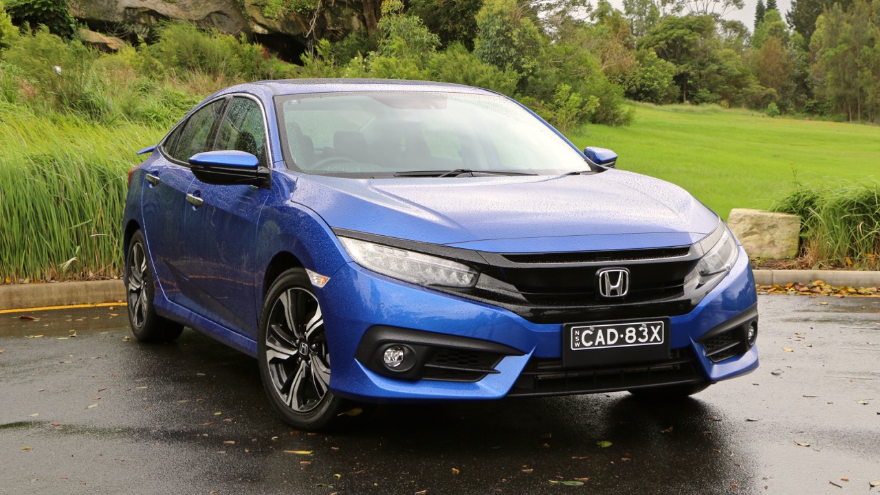 17 Honda Civic Rs Sedan Review Chasing Cars