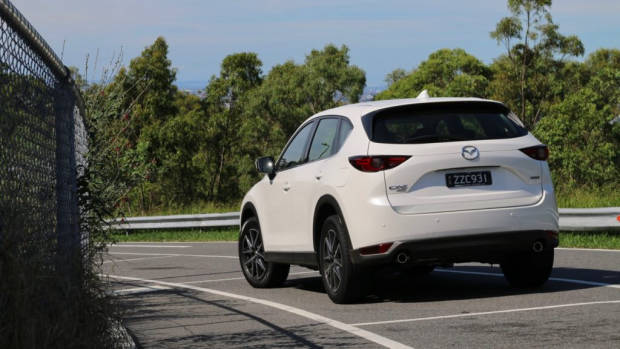 2017 Mazda CX-5 GT Snowflake White Pearl Rear End