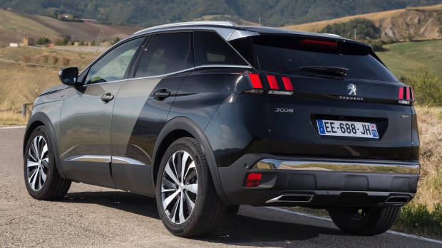 2017 Peugeot 3008 GT grey rear