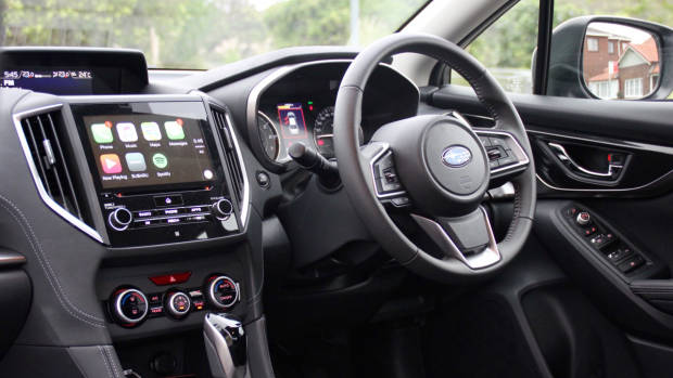2017 Subaru Impreza 2.0i-L sedan interior close