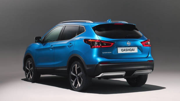 2018 Nissan Qashqai blue rear