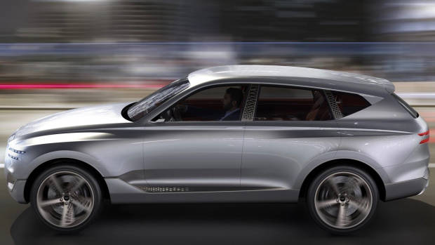 2017 Genesis G80 concept side