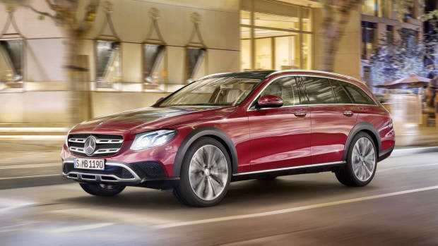 2017 Mercedes-Benz E-Class All Terrain red front night