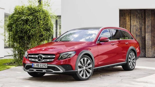 2017 Mercedes-Benz E-Class All Terrain red front