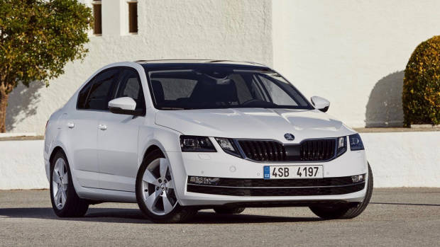 2017 Skoda Octavia white front