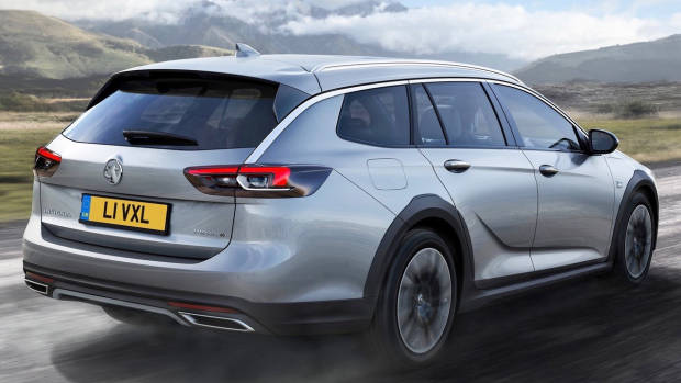 2017 Vauxhall Insignia Country Tourer silver rear