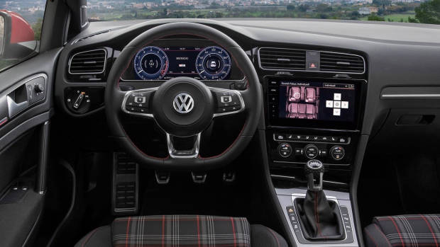 2017 Volkswagen Golf Mk7.5 interior