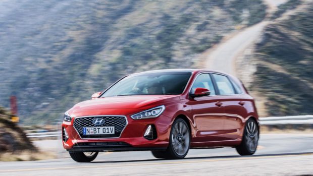 2017 Hyundai i30 SR Premium Side Profile Driving