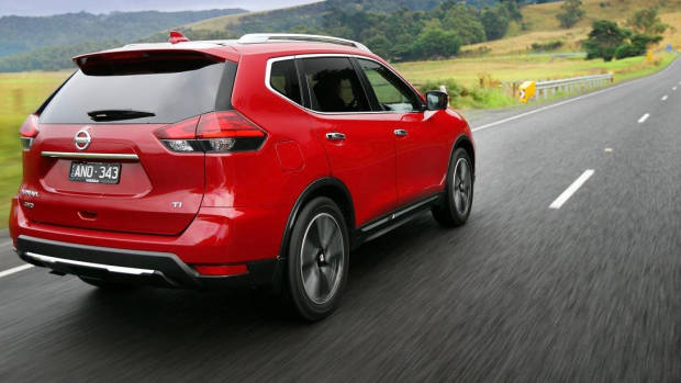 2017 Nissan X-Trail red rear