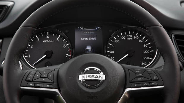 2017 Nissan X-Trail steering wheel
