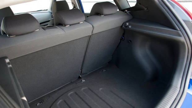 2017 Hyundai Accent hatch boot