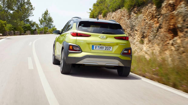 2017 Hyundai Kona lime rear
