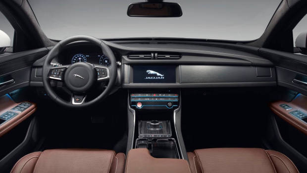 2017 Jaguar XF Sportbrake interior