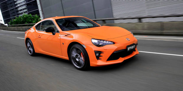 2017 Toyota 86 Limited Edition orange front moving
