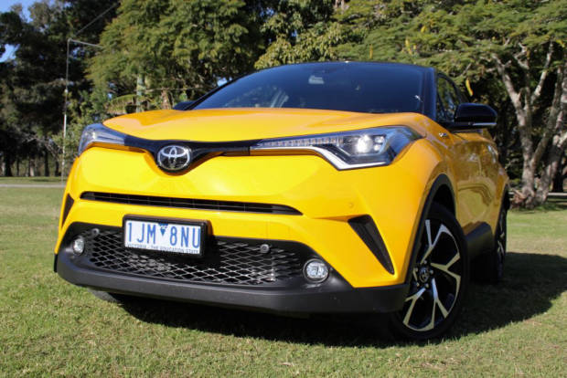 2017 Toyota C-HR front detail