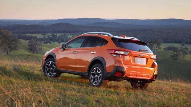 2018 Subaru XV 2.0i-S Orange rear end – Chasing Cars