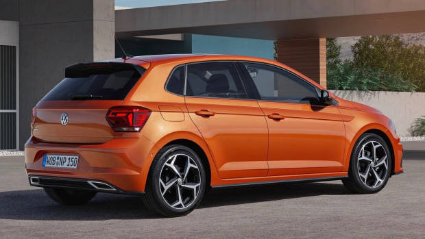 2018 Volkswagen Polo R-Line orange rear
