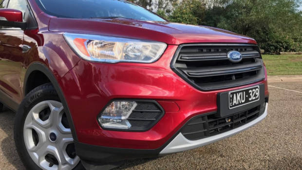 2017 Ford Escape Ambiente Ruby Red Front End – Chasing Cars