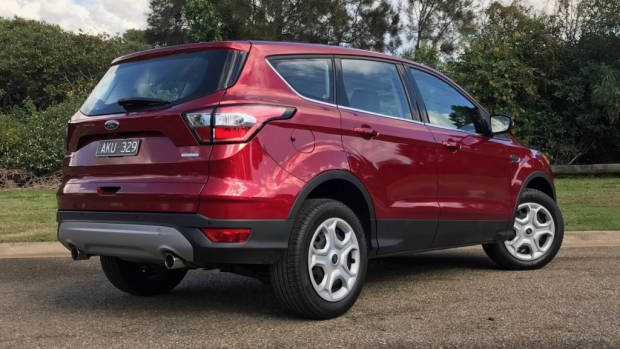 2017 Ford Escape Ambiente Ruby Red Rear End – Chasing Cars
