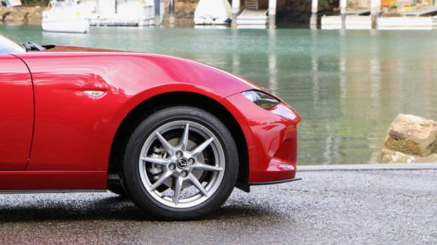 2017 Mazda MX-5 1.5 Roadster Soul Red Yokohama Advan Tyre