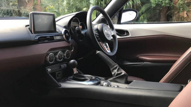 2017 Mazda MX-5 RF 2.0 GT Auburn Leather Interior