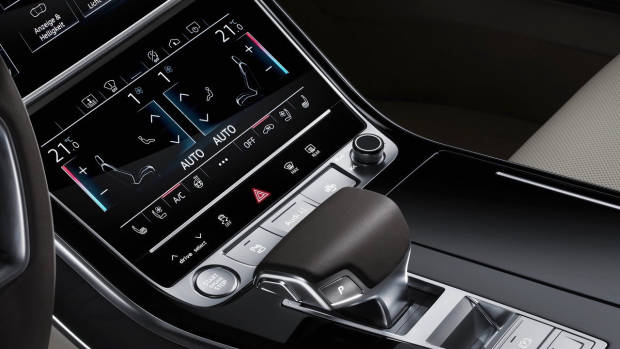 2018 Audi A8 centre console