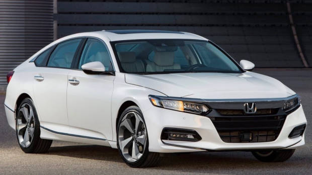 2018 Honda Accord white front